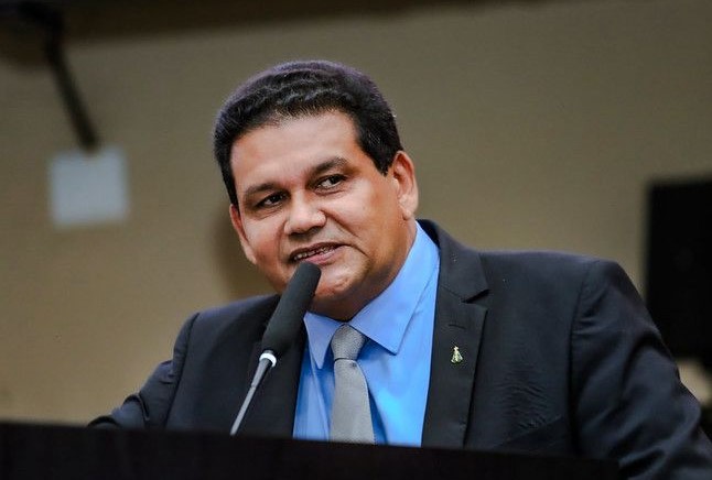 Presidente destaca compromisso da Câmara na última sessão ordinária de 2025